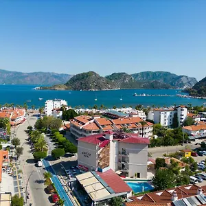  Hotel Emilia